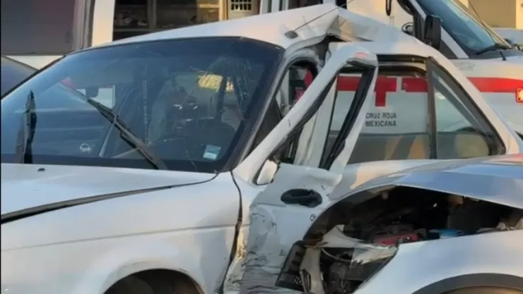 Choque en Avenida José María Chávez deja varios lesionados