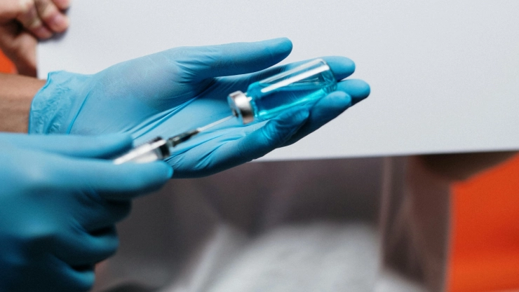 Vacuna de Rusia contra el cáncer será probada en humanos en 2025: ¿cuánto costará y cómo funcionará?