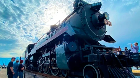 Locomotora “La Emperatriz” en México