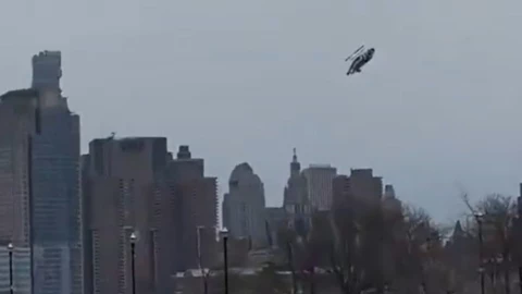 Helicóptero accidentado en Nueva York hoy 10 de abril 2025.jpg