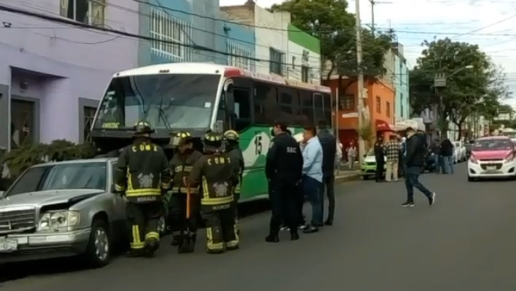 CAMIÓN SIN FRENOS.png