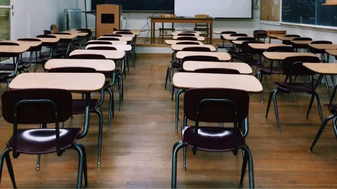 ¿Cuándo es el primer puente de marzo en 2025 en escuelas de Baja California y cuántos días son?