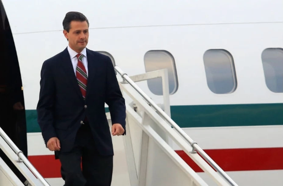 El presidente Enrique Peña Nieto llegó a Reino Unido para participar en la Cumbre del G-8