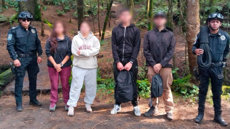 rescatan-a-cuatro-estudiantes-que-se-extraviaron-una-caminata-en-los-dinamos