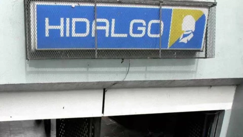 El Jefe de Gobierno de la Ciudad de México, Martí Batres, confirmó que la joven que falleció en la estación Hidalgo de la línea 2 del Metro CDMX fue empujada a las vías.