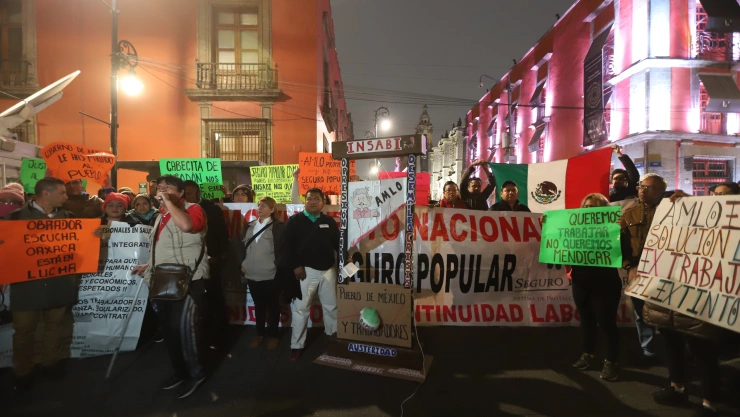 Manifestaciones frente a Palacio Nacional