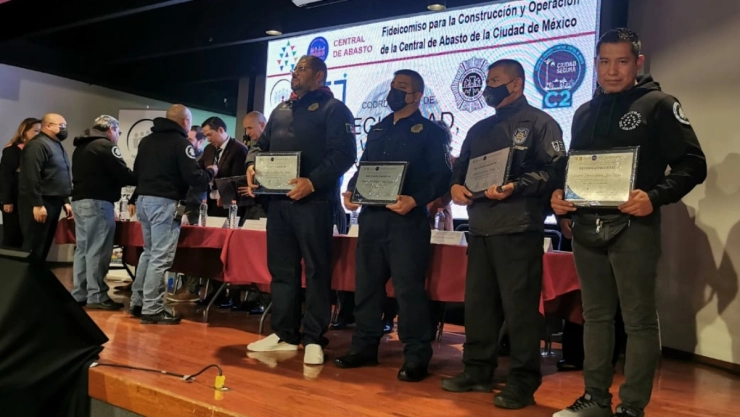 Central de Abasto policías reconocimientos
