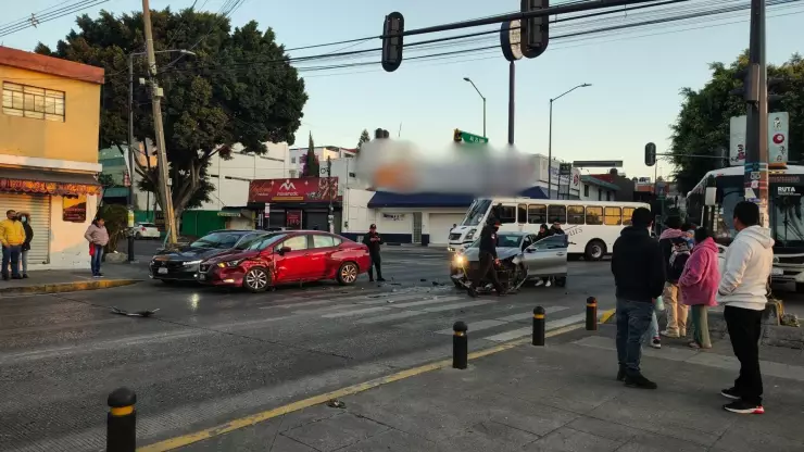 Accidente múltiple bloquea la 11 sur en Puebla hoy martes: Hay caos vial