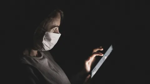 Los preppers se preparan para el fin del mundo o apocalipsis.