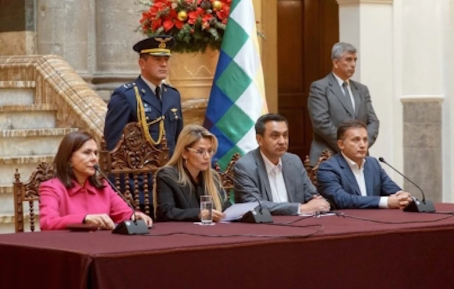 Embajadora en Bolivia.