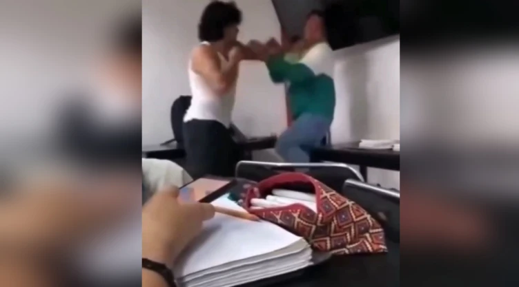 Dan de baja a maestro golpeado por alumno en UPT Hidalgo