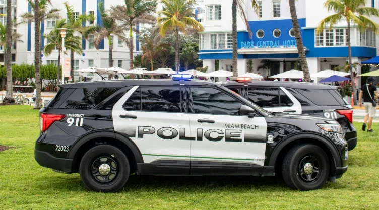 Patrullas de policía de Miami, Florida, Estados Unidos.