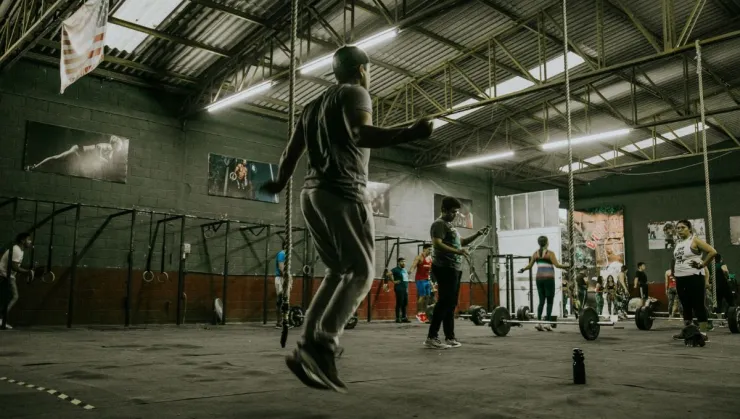 bajar-peso-ideal-gimnasio-3-dias-semana.jpg