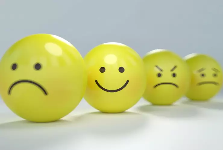 Los signos maestros en ocultar sus emociones