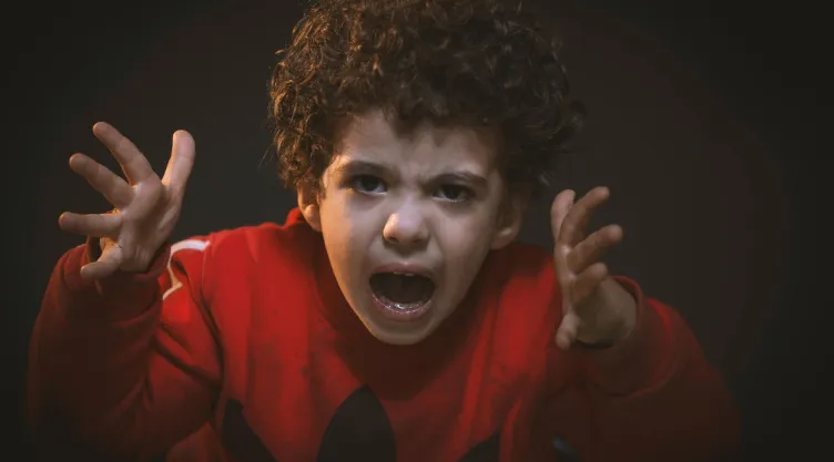 ¿Cuáles son los nombres de las niñas y niños mal portados? IA tiene la respuesta