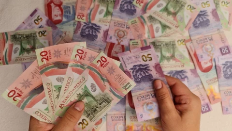 ¿Qué tan real es el bono para Mujeres de agosto? Importante alerta