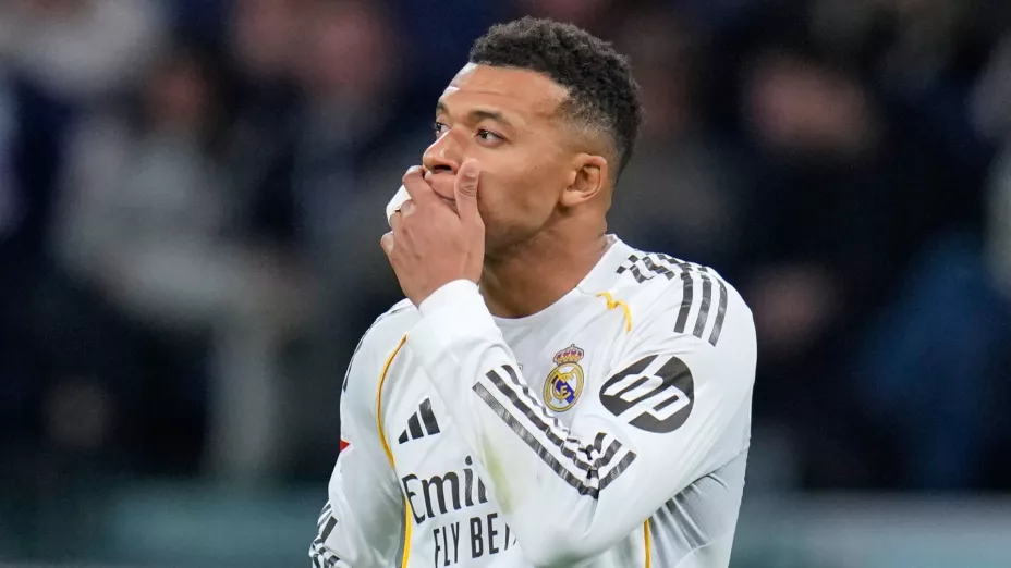 Mbappé fuera de la Supercopa .jpg