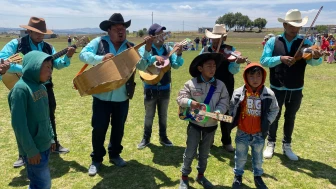 En el marco del Día del Niño, llevamos una gran sorpresa a muchos pequeños de comunidades Mazahuas y Otomíes en Lerma y San José del Rincón, Estado de México.