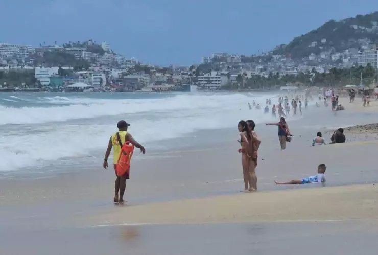 Olas elevadas en las costas de Guerrero