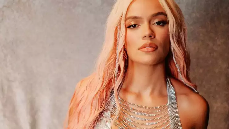 ‘Se sacó de contexto la letra’_ Karol G pide disculpa tras duras críticas por canción +57