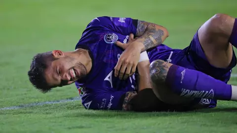 Penal para Mazatlán no marcado vs Chivas