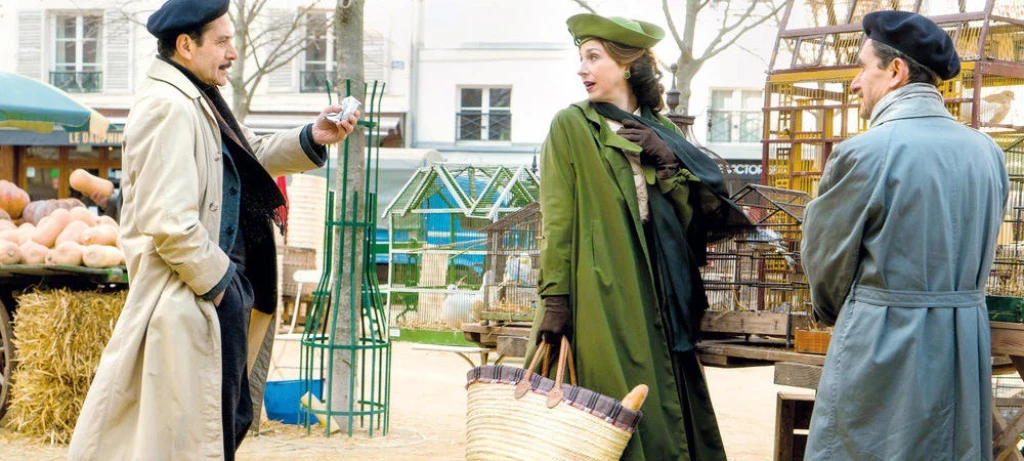 Un episodio de La maravillosa señora Maisel en París, con opción a boina y baguette. Allocine.jpeg