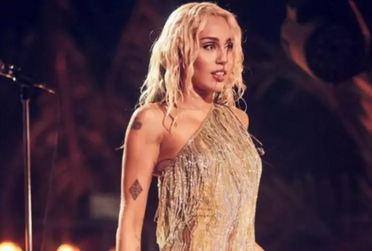 Flowers de Miley Cyrus: Una muestra de amor propio contra Liam Hemsworth