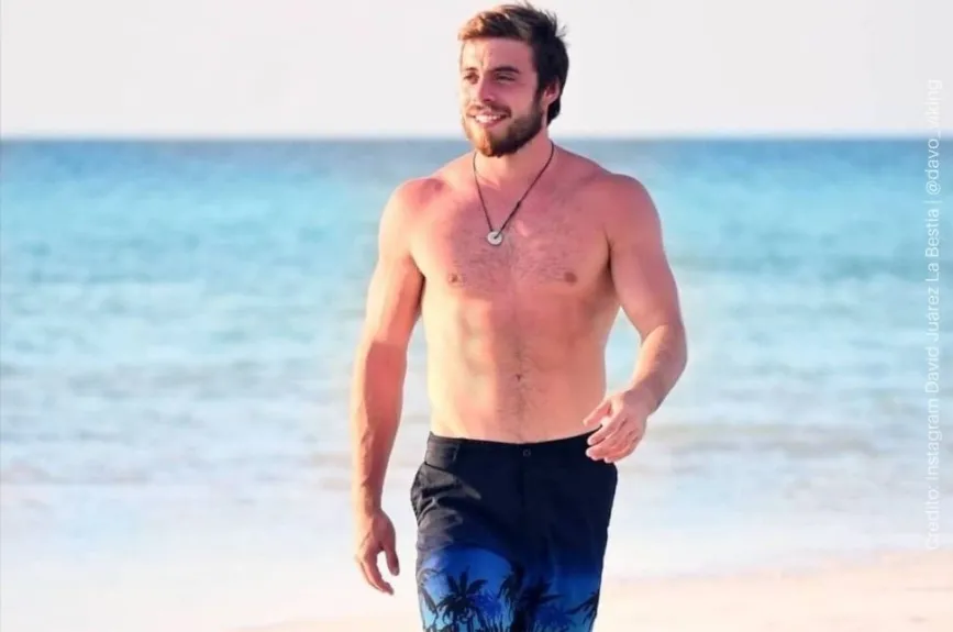 David en la playa.jpg