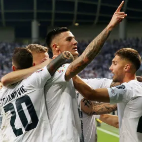 Eslovenia entrena en Alemania.jpg
