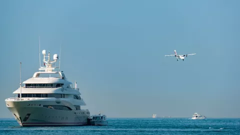 Peligro en altamar niña cae al agua en crucero de Florida.jpg