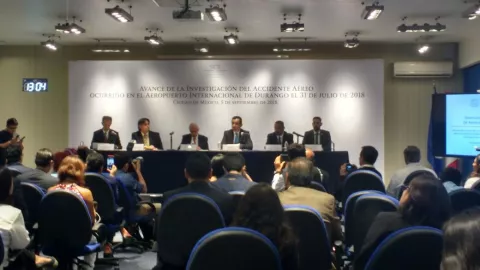 Accidente Aeroméxico Durango conferencia