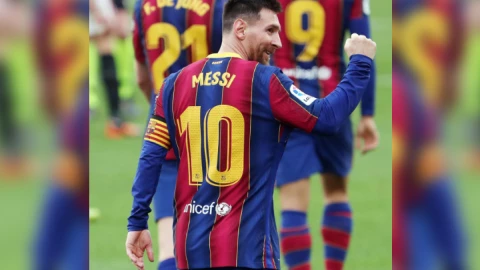 Messi jugando en Barcelona