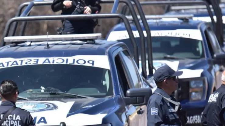 Enfrentamiento entre civiles armados y policías estatales en Cosío hoy 27 de abril deja un herido