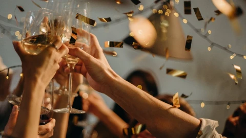 Año Nuevo 2024 - Aprende a decir Feliz Año Nuevo en todos los idiomas