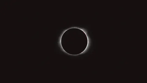 Eclipse solar 2023 Estos con los métodos de observación más peligrosos.jpg