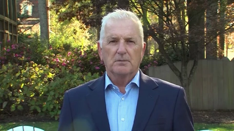 “Superaremos esto”, dijo el alcalde de Chesapeake, Rick West, luego del tiroteo que se desató en un Walmart de la localidad de Virginia.