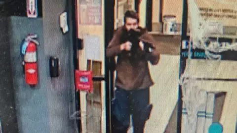 Reportan tiroteo masivo en Estados Unidos; hay más de 20 víctimas