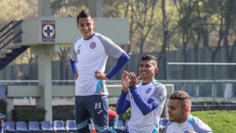 Cruz Azul refuerzo 