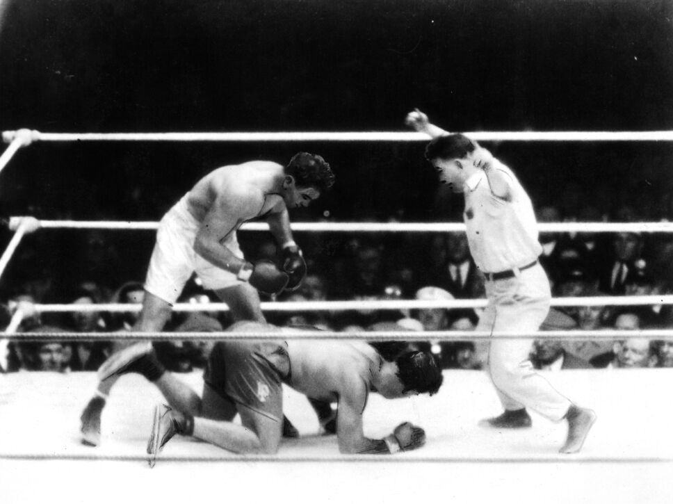 Jack Dempsey pierde ante Firpo
