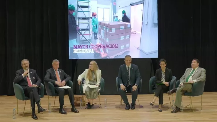 marcelo Ebrard plan salud 4t