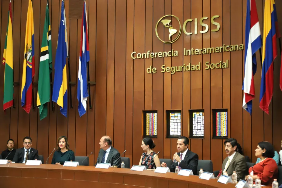 IMSS y CISS.jpg