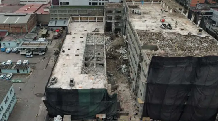 edificio derrumbado en san antonio abad
