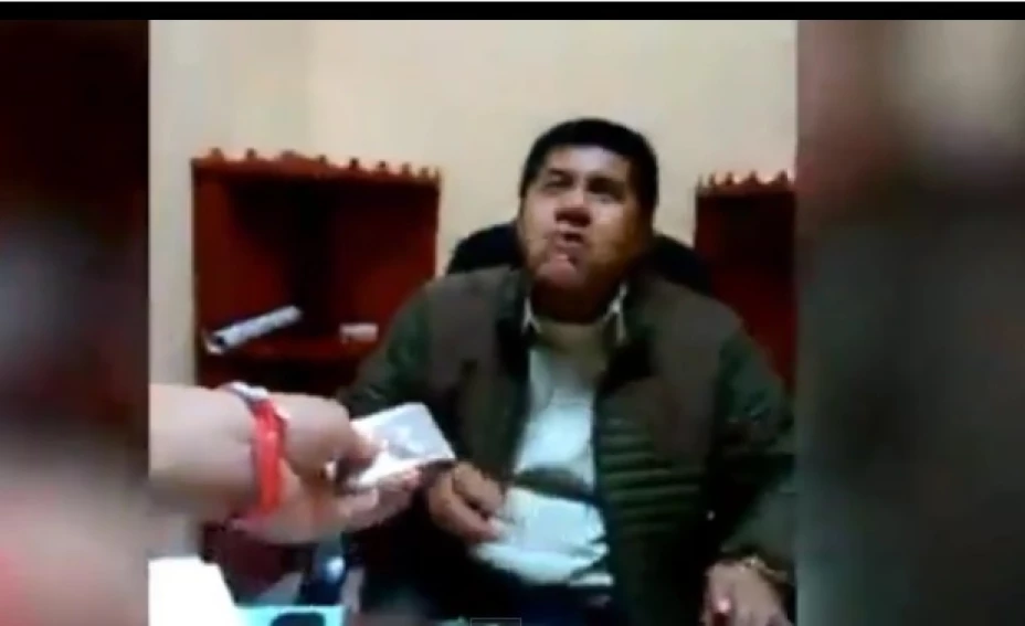 Miguel Noriega Paredes fue captado en un presunto acto de corrupción