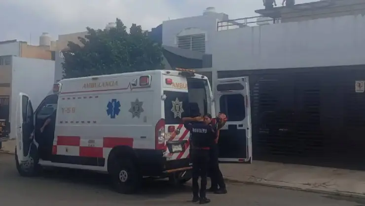 ¡Trágico! Hombre sufre aparatosa caída al revisar TINACO en Mérida; termina hospitalizado