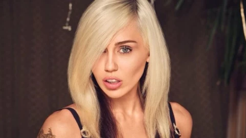 Miley Cyrus revela mensajes ocultos en su canción Flowers