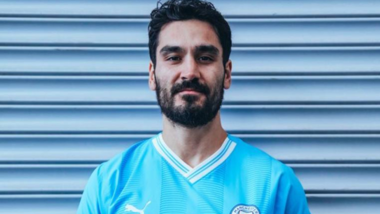 Gundogan con la camiseta nueva del Manchester City