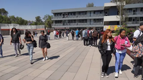 Universidad Rosario Castellanos