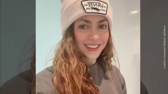 Shakira gorrito.jpg