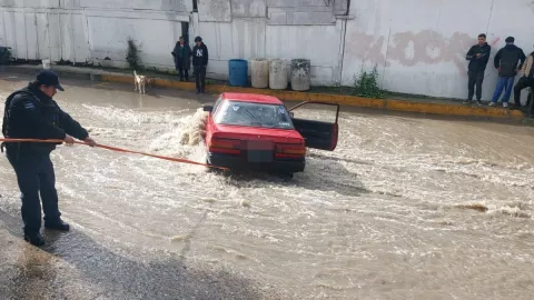 Salvan a hombre arrastrado al desarenador del Cañón del Pato