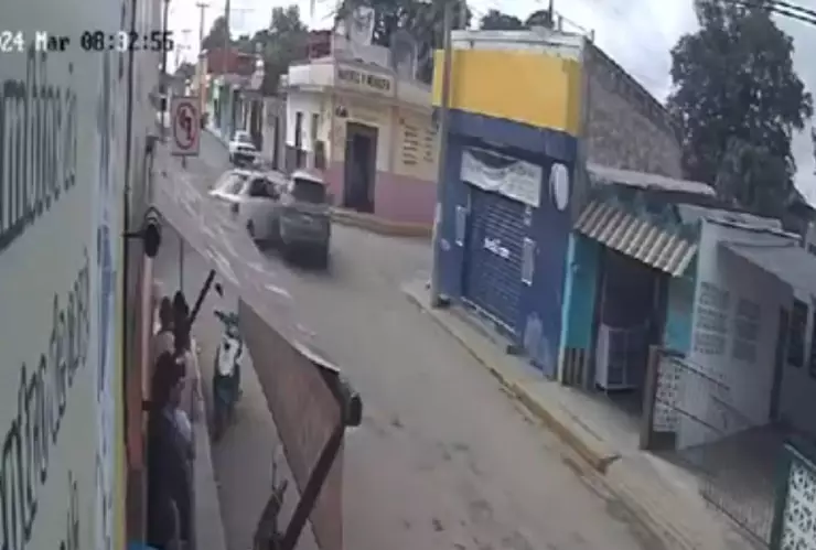 Reportan fuerte choque en calles de Tizimín, hay lesionados y daños materiales